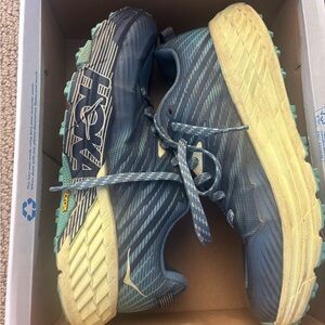 Hoka Speedgoat 4